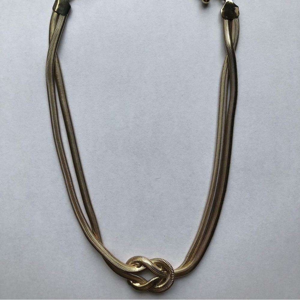Gold knot necklace